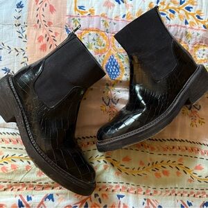 Free people arlo Santa Fe Black Croc-Embossed Ankle Boots Chelsea size 37